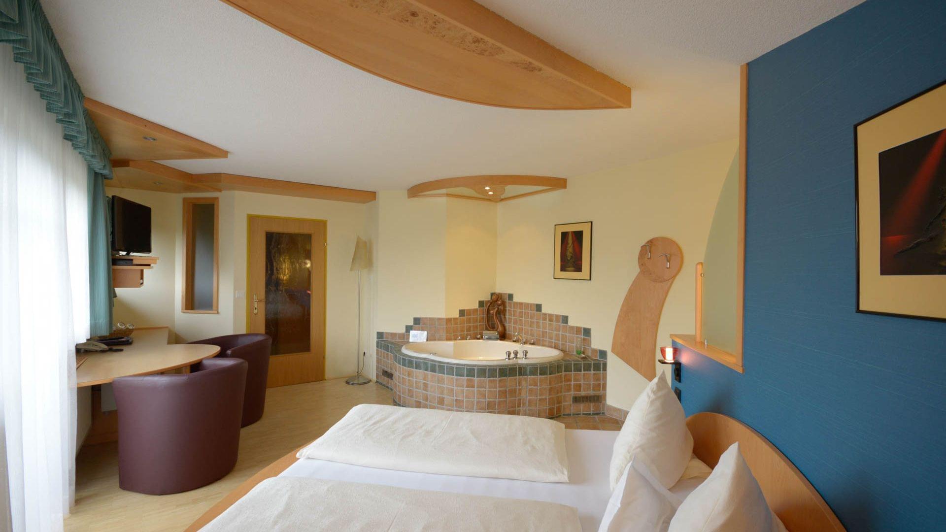 Liebesurlaub in Salzburg im Hotel Himmelreich mit Whirlwannen und Wasserbett