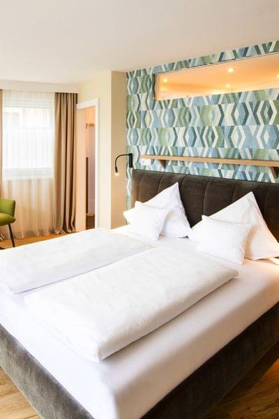 Kuschelsuite Neptun im Hotel Himmelreich mit extragroßer Badewanne für 2