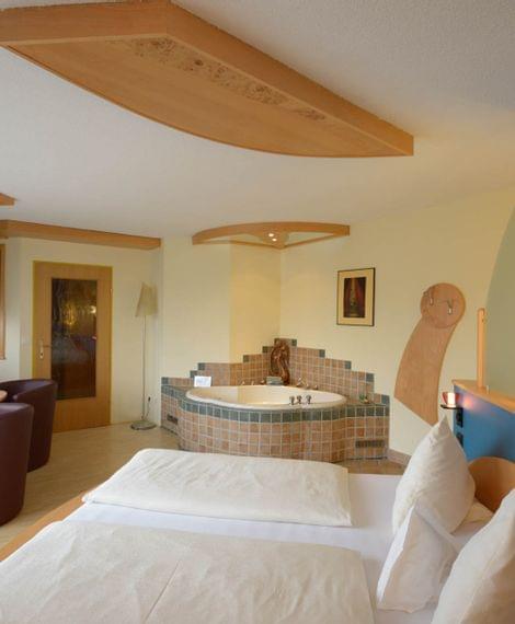 Liebesurlaub in Salzburg im Hotel Himmelreich mit Whirlwannen und Wasserbett