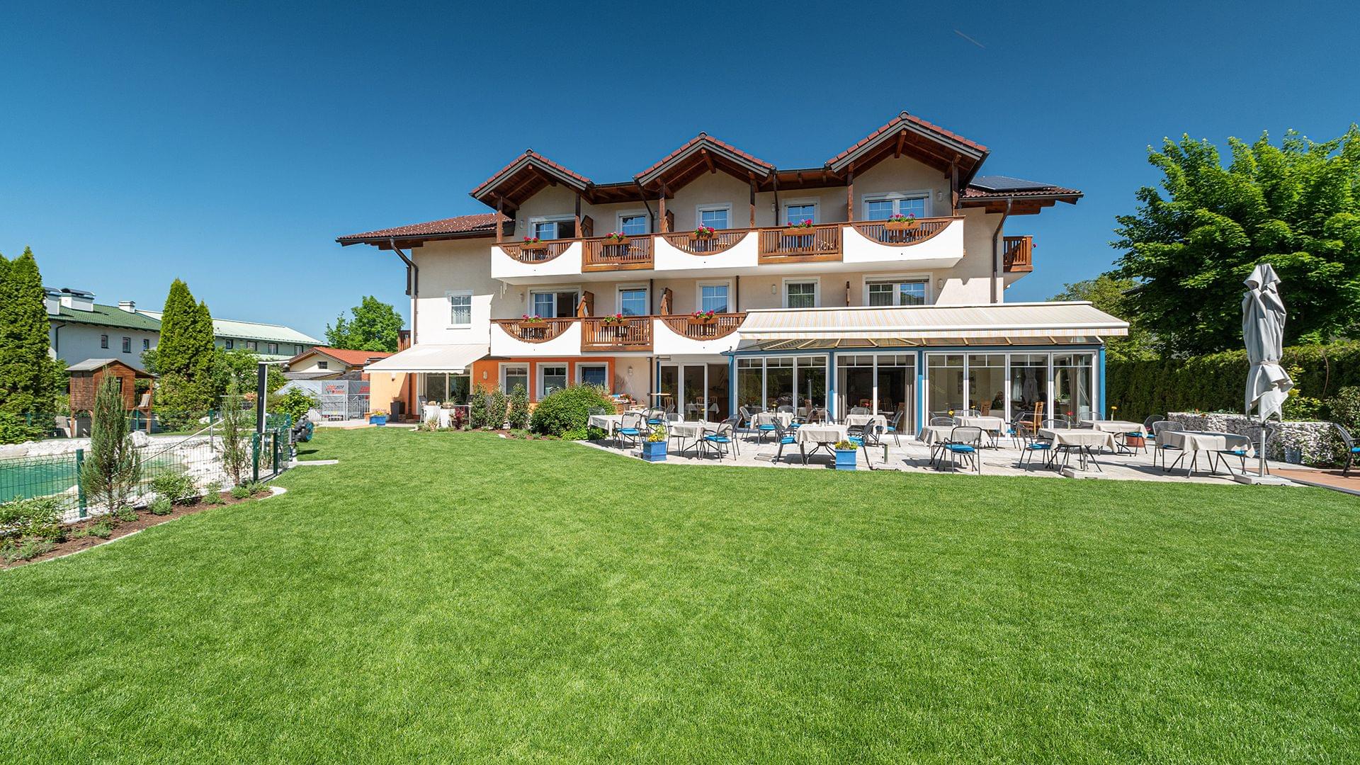 Welcome Gartenhotel mit Sonnenterrasse nähe Salzburg